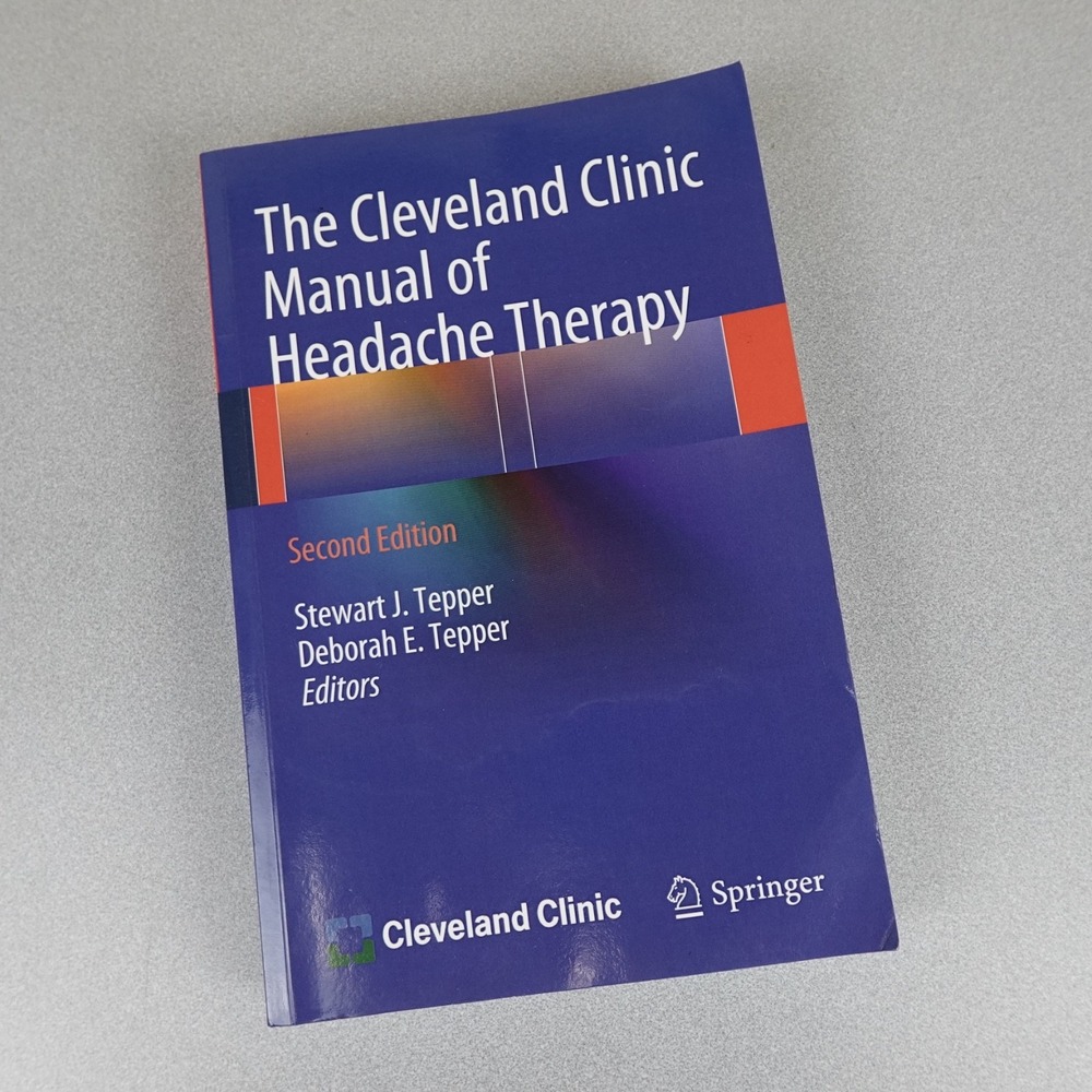 The Cleveland Clinic Manual of Headache Paperback, by Tepper Stewart J.;